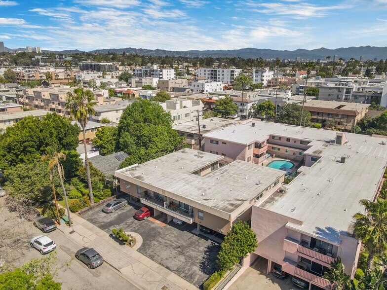 More Photos Of 3674 Empire Dr, Los Angeles Apartments For Sale