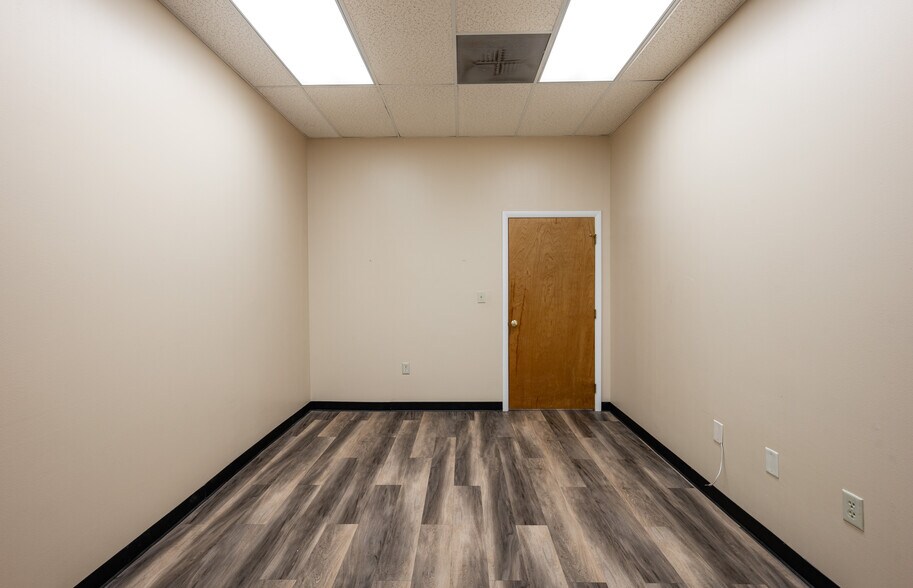 More Photos Of 5402 Nc-55 Hwy, Durham Auto Repair For Sale