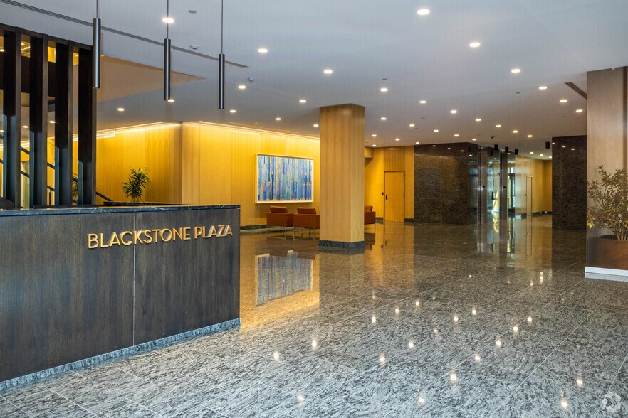 More Photos Of 3555 Farnam, Omaha Office For Lease