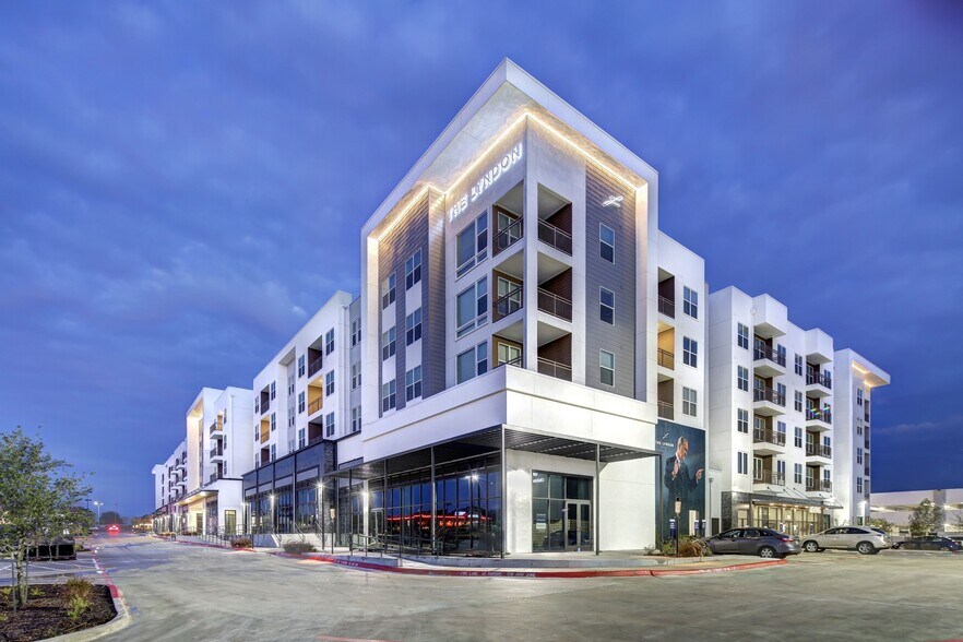 More Photos Of 200 Springtown Way, San Marcos Apartments For Lease