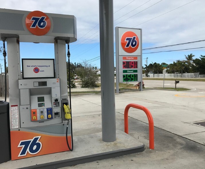 More Photos Of 6080 S US Highway 1, Grant Convenience Store For Lease