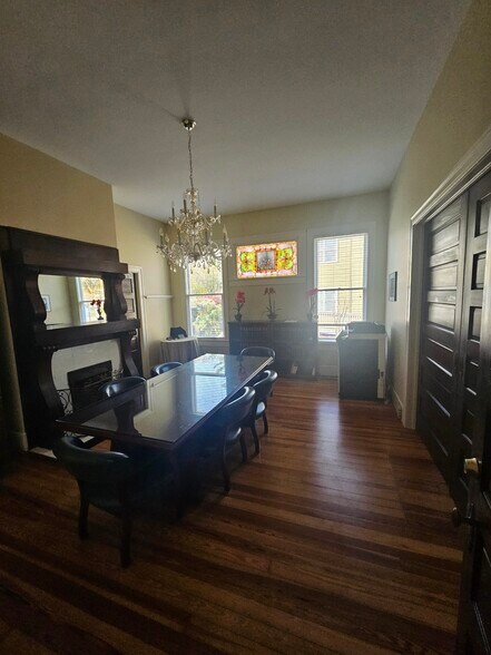 More Photos Of 403 Green St, Gainesville Office For Lease