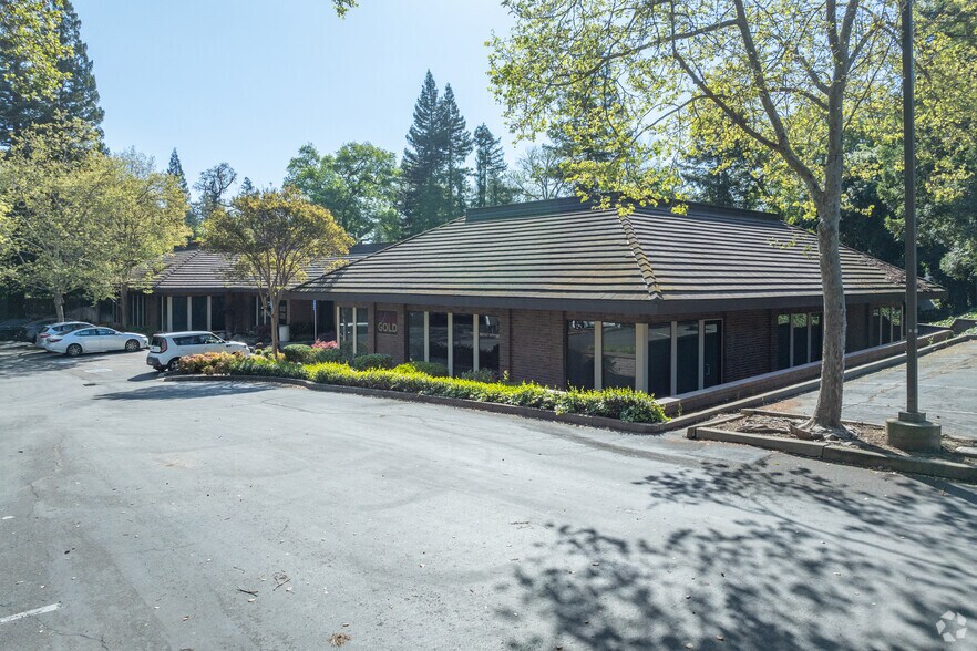 More Photos Of 3626 Fair Oaks Blvd, Sacramento Unknown For Lease