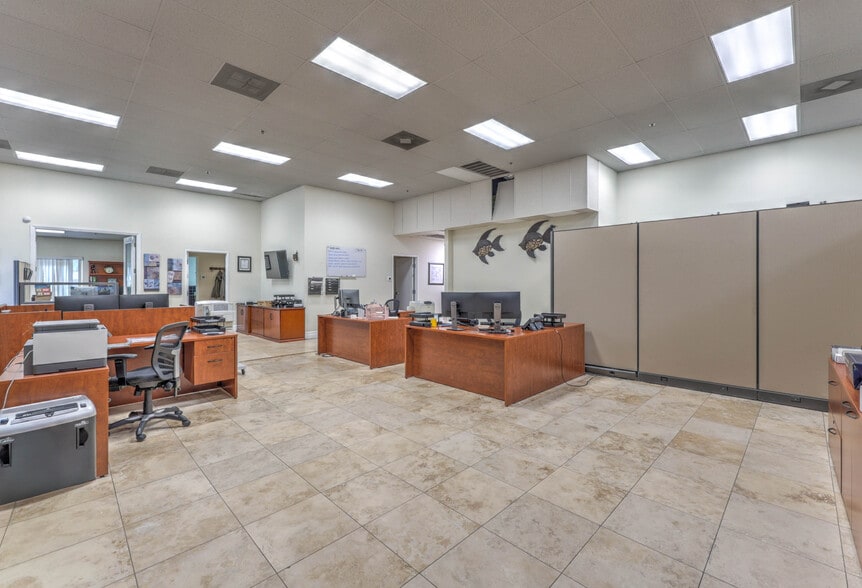 More Photos Of 141 Cassia Way, Henderson Industrial For Sale