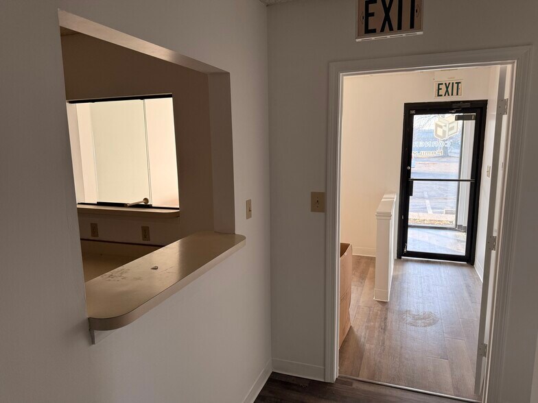 More Photos Of 1201 N Post Rd, Indianapolis Medical For Lease