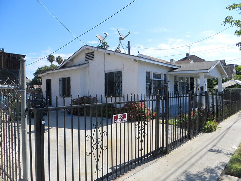 More Photos Of 5436 S Broadway, Los Angeles Storefront For Sale