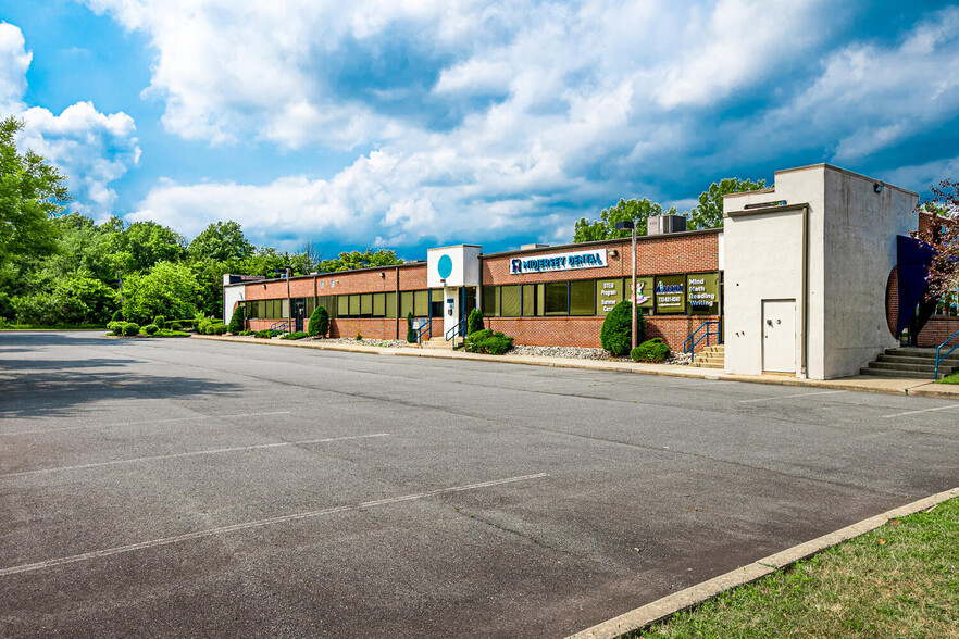 Primary Photo Of 107 Cedar Grove Ln, Somerset Medical For Lease