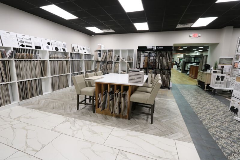 More Photos Of 913 N Main St, Greer General Retail For Sale