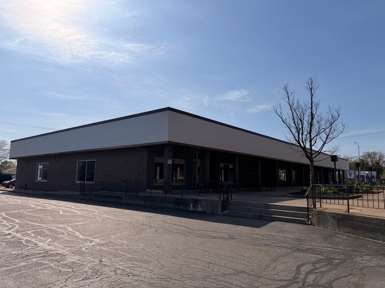 More Photos Of 417-435 Ridge Rd, Munster Unknown For Lease