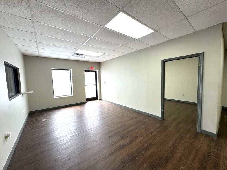 More Photos Of 7300 Craft Goodman Rd, Olive Branch Service For Lease