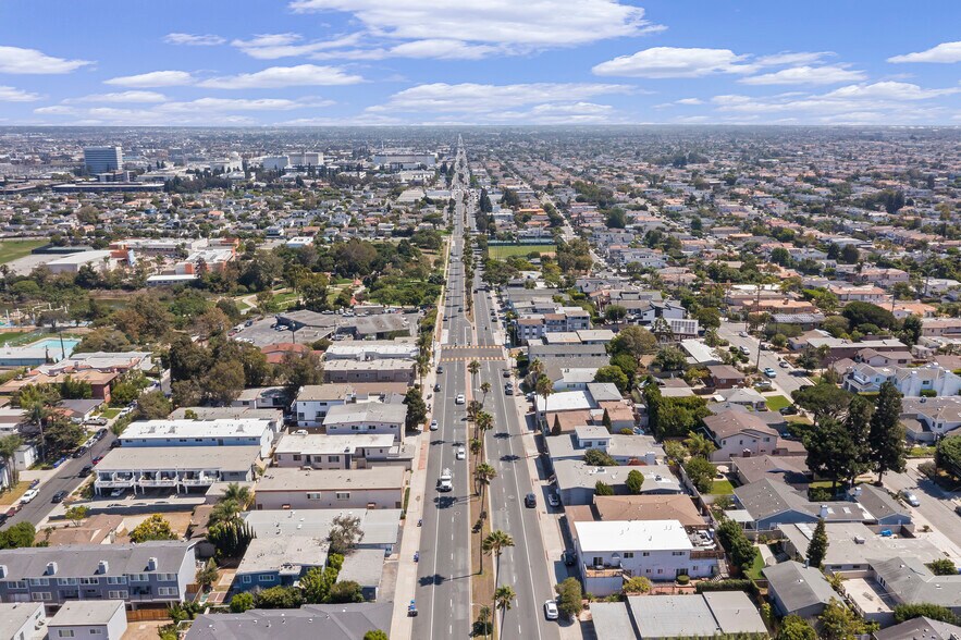 More Photos Of 1436 Manhattan Beach Blvd, Manhattan Beach Multifamily For Sale