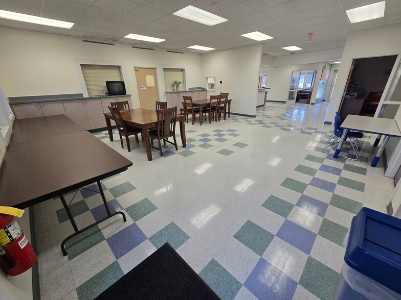 More Photos Of 2 Depot St, Greencastle Medical For Sale