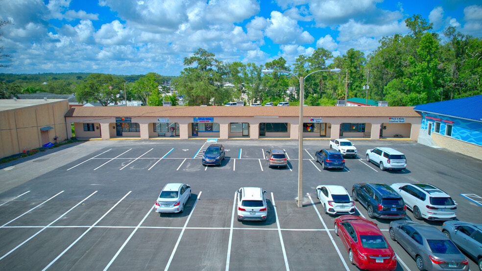 More Photos Of 935-951 Candlelight Blvd, Brooksville Office For Lease