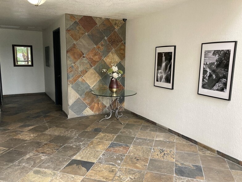 More Photos Of 2122 S El Camino Real, Oceanside Office For Lease