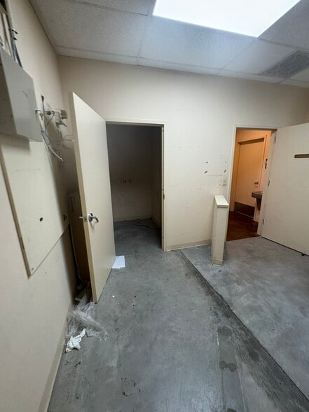 More Photos Of 43-59 George St, Charleston Dormitory For Lease