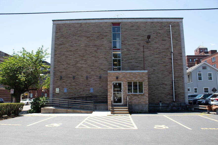 More Photos Of 1423 Chapel St, New Haven Medical For Lease