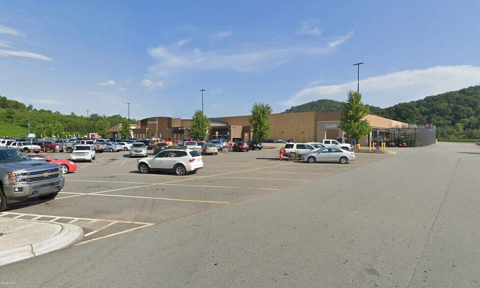More Photos Of 2845 Sugar Hill Rd, Marion Freestanding For Lease