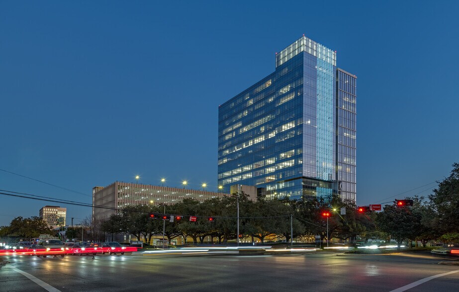 More Photos Of 3737 Buffalo Speedway Ave, Houston Office For Lease