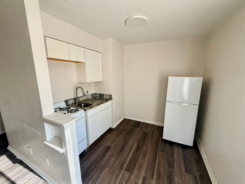 More Photos Of 2512-2516 Highland Ave, Cincinnati Apartments For Sale