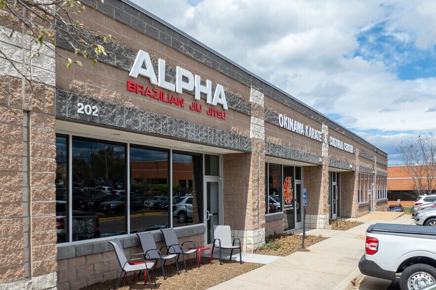 More Photos Of 4437 Brookfield Corporate Dr, Chantilly Office For Sale