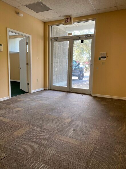 More Photos Of 3400 Kori Rd, Jacksonville Loft Creative Space For Sale