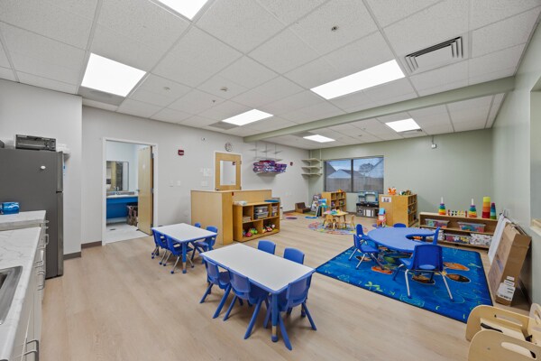 More Photos Of 4520 Military Rd, Niagara Falls Office For Sale