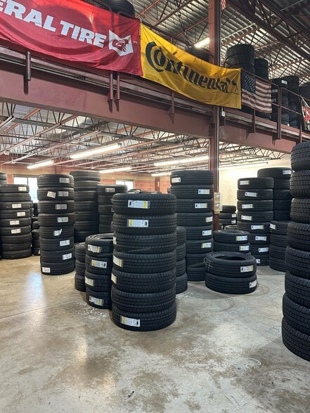 More Photos Of 20 Priscilla Ln, Auburn Service For Lease