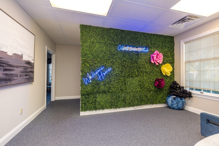 More Photos Of 600 E Main St, Lansdale Office Residential For Sale