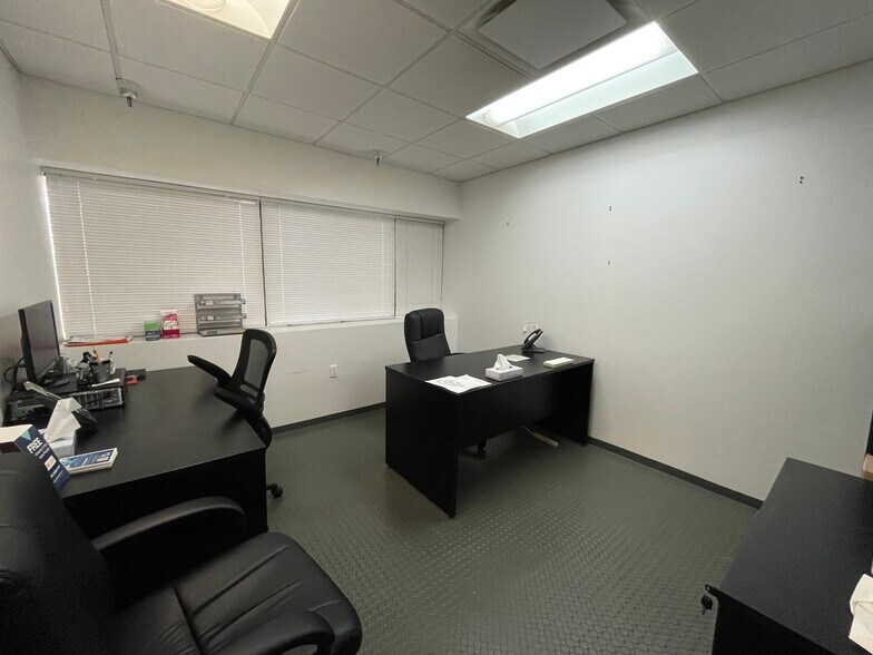 More Photos Of 2275 Coleman St, Brooklyn Office For Sale