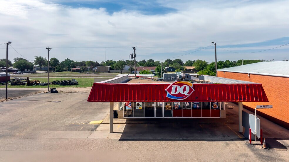 More Photos Of 1612 US-70, Olton Restaurant For Sale