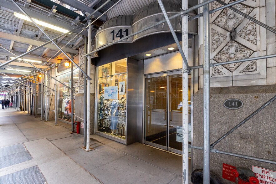 More Photos Of 141 W 36th St, New York Office For Lease