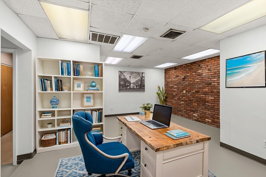 More Photos Of 1901 Gravois Ave, Saint Louis Freestanding For Lease