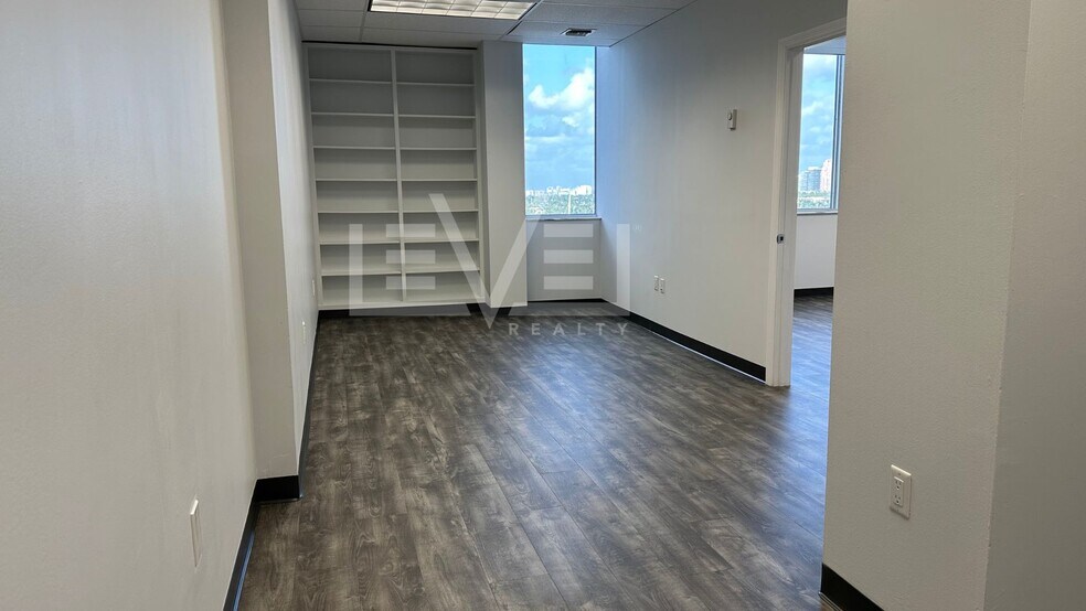 More Photos Of 2455 E Sunrise Blvd, Fort Lauderdale Loft Creative Space For Lease