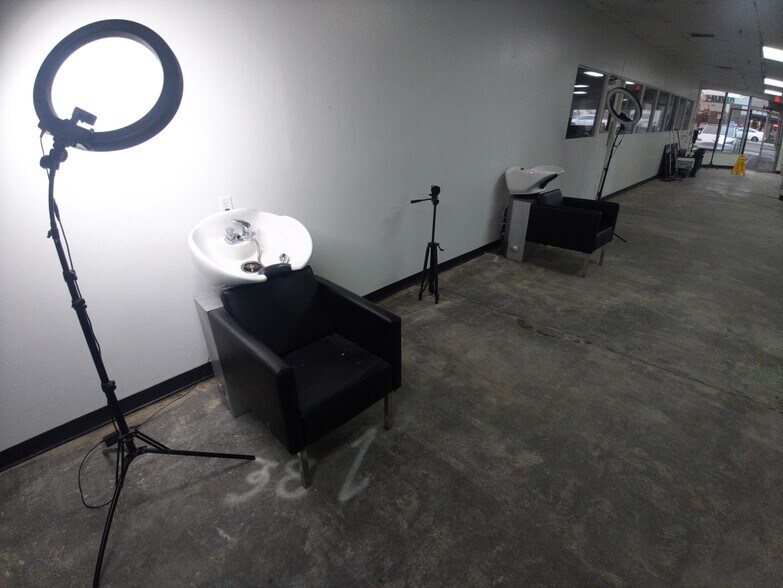 More Photos Of 431 5th St, Marysville Freestanding For Sale