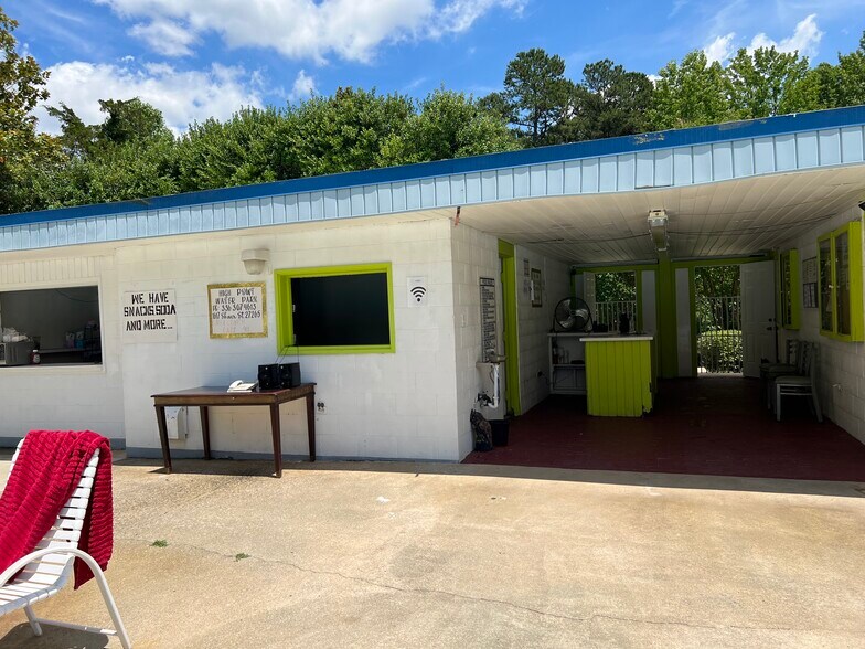 More Photos Of 1617 Shaver St, High Point Sports And Entertainment For Sale