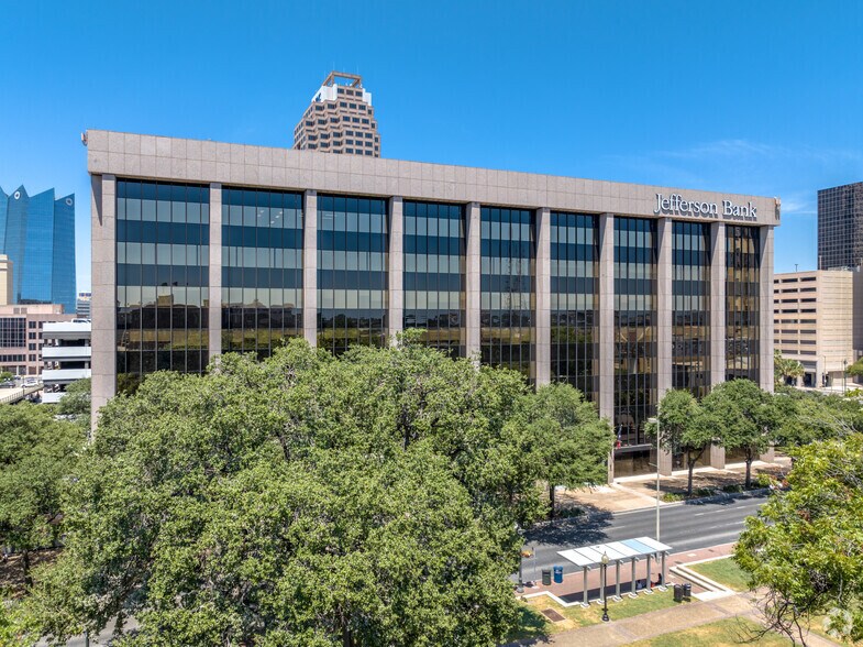 More Photos Of 711 Navarro St, San Antonio Office For Lease