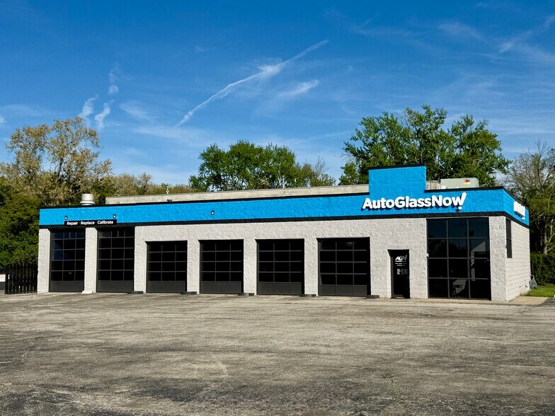 Primary Photo Of 1205 N Rand Rd, Prospect Hts, Prospect Heights Auto Repair For Sale