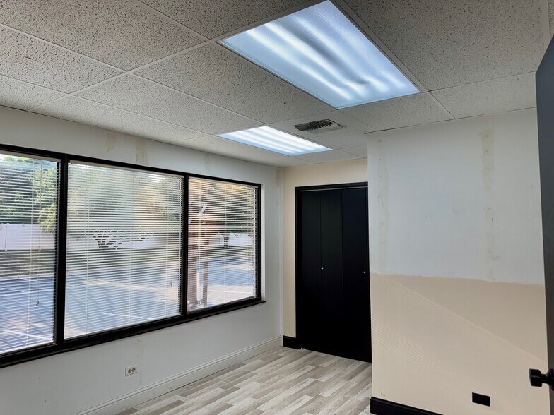 More Photos Of 11172 Huron St, Northglenn Loft Creative Space For Lease