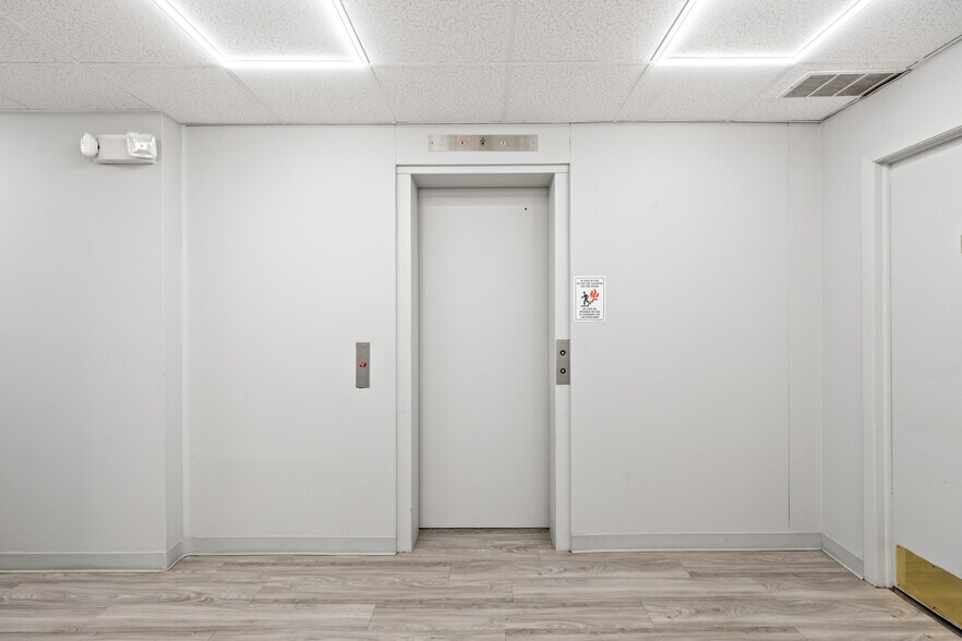 More Photos Of 29 N Airmont Rd, Suffern Medical For Lease