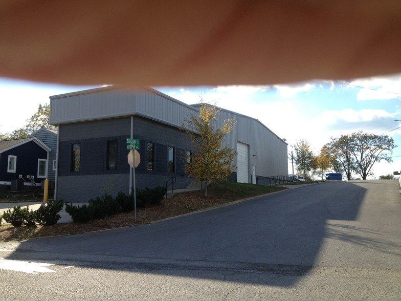 Primary Photo Of 2137 Utopia Ave, Nashville Flex For Lease