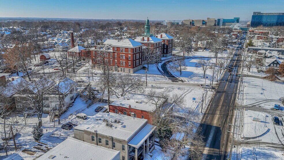 More Photos Of 1017 W 39th St, Kansas City Apartments For Sale