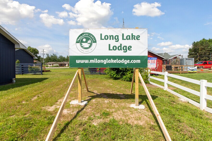 More Photos Of 4998 Main Ext, Long Lake Hospitality For Sale