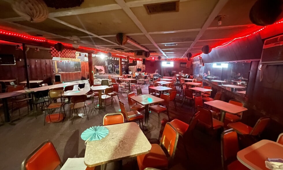 More Photos Of 3717 Crane St, Houston General Retail For Sale