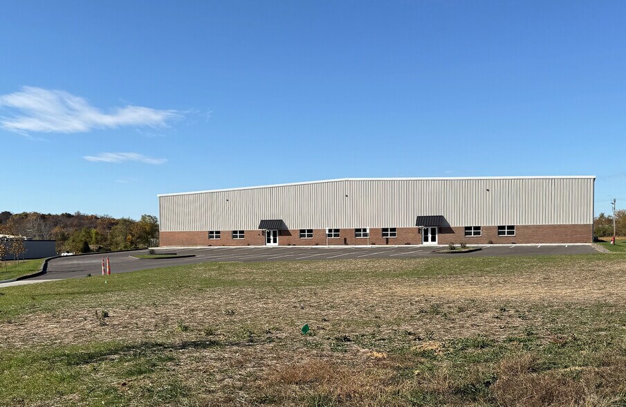 More Photos Of 56 Cooperative Way, Wright City Warehouse For Lease