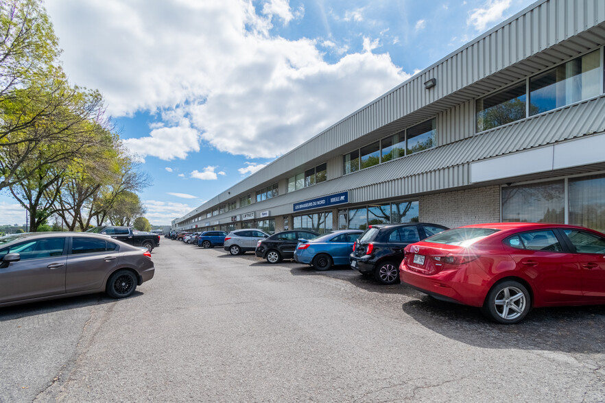 Primary Photo Of 925 Av Newton, Québec Manufacturing For Lease