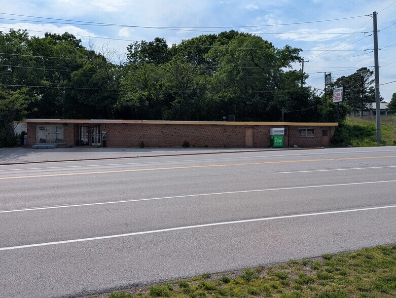 Primary Photo Of 5051 W Four Ridge Rd, House Springs Land For Sale