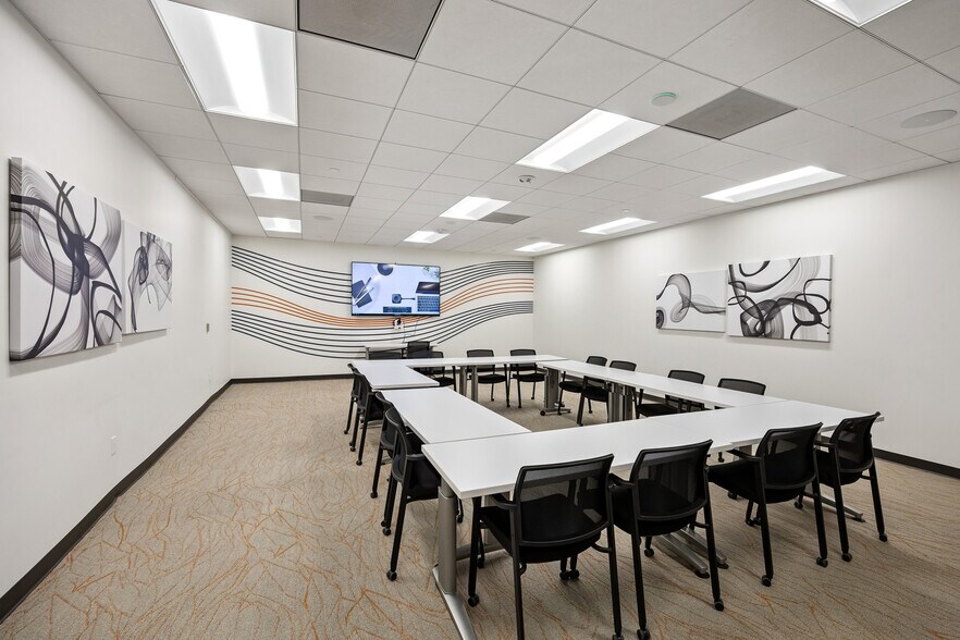 More Photos Of 4700 W Sam Houston Pky N, Houston Office For Lease