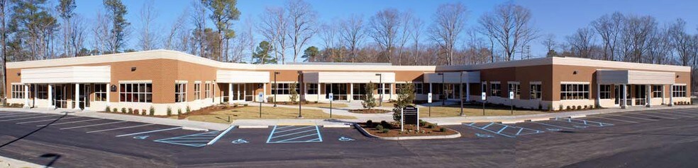More Photos Of 41 Old Oyster Point Rd, Newport News Office For Sale