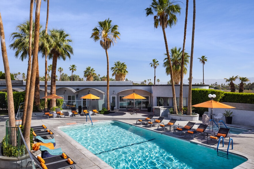 More Photos Of 2135 N Palm Canyon Dr, Palm Springs Hotel For Sale