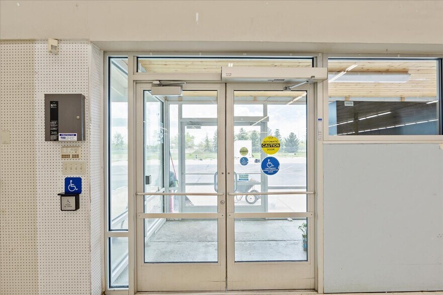 More Photos Of 2304 Fertig Dr, Wheatland Freestanding For Sale